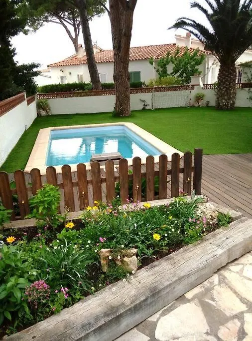 Casa A L'Escala Amb Jardi I Piscina Privada. Villa 0*,  Spain
